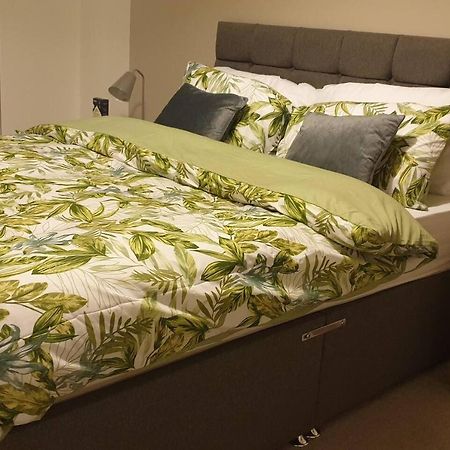 Stunning 2-Bed Apartment In Manchester City Centre Манчестер Экстерьер фото