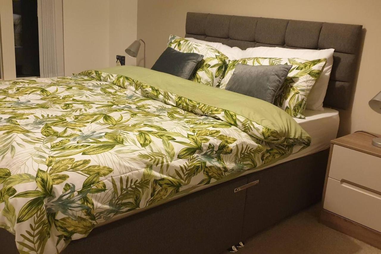 Stunning 2-Bed Apartment In Manchester City Centre Манчестер Экстерьер фото