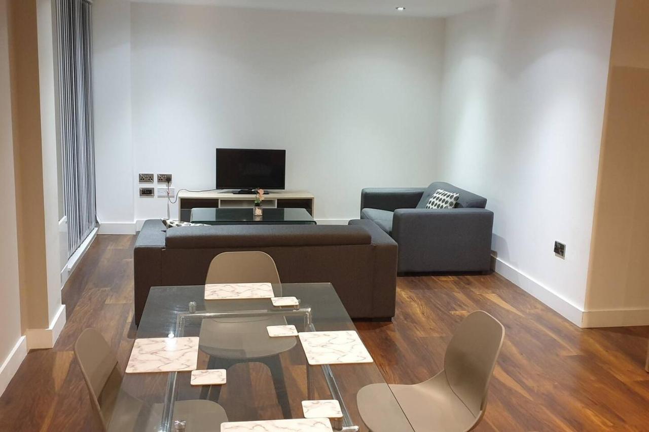 Stunning 2-Bed Apartment In Manchester City Centre Манчестер Экстерьер фото