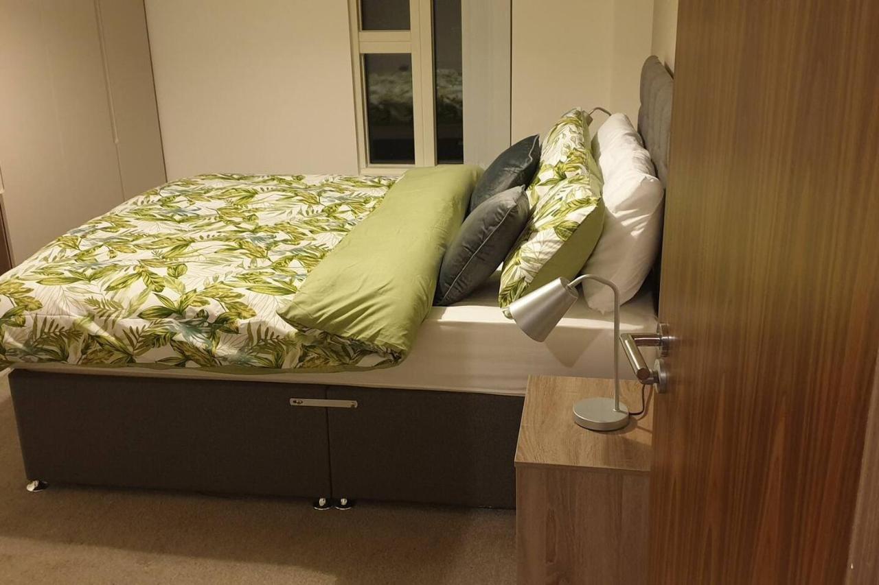 Stunning 2-Bed Apartment In Manchester City Centre Манчестер Экстерьер фото